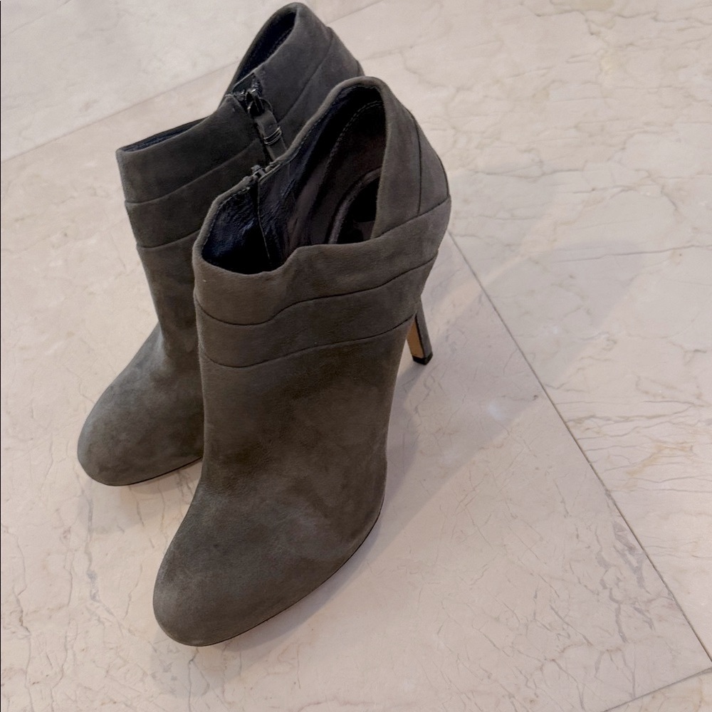 Via Spiga Dark Gray Heeled Boots - Picture 4 of 10